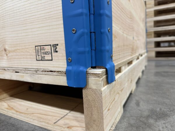 pallet collar hinge blue ispm-15
